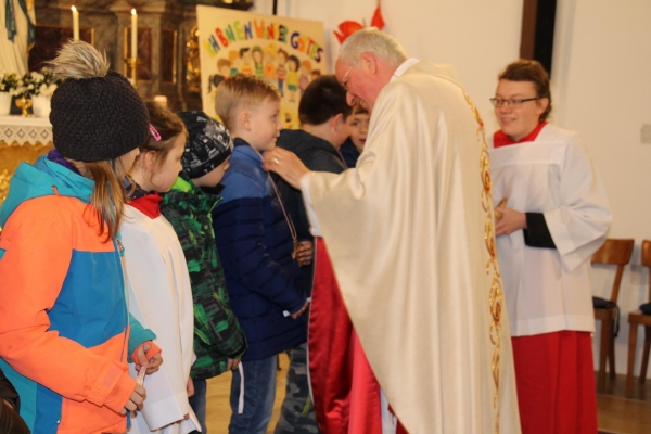 Kreuzübergabe EK Kinder_15