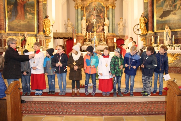 Kreuzübergabe EK Kinder_22