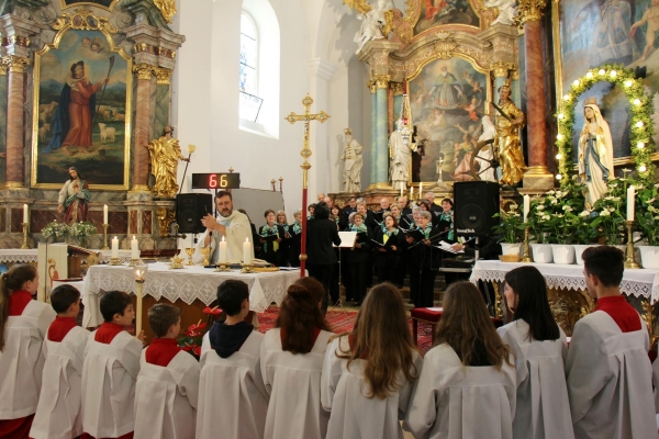 Gospelmesse und Ministranteneinweihung_35